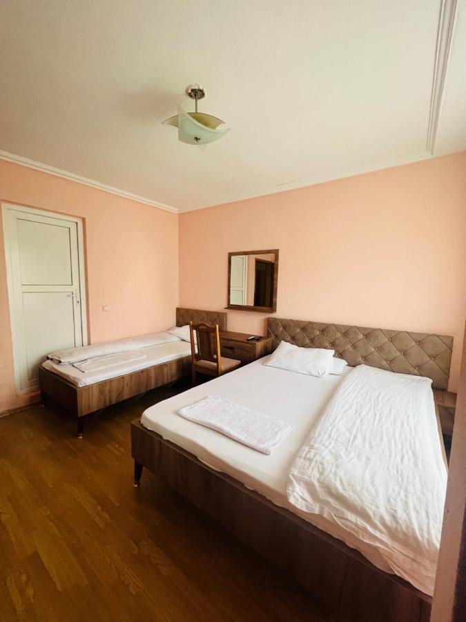Guest House Velania Prishtinë Exterior photo